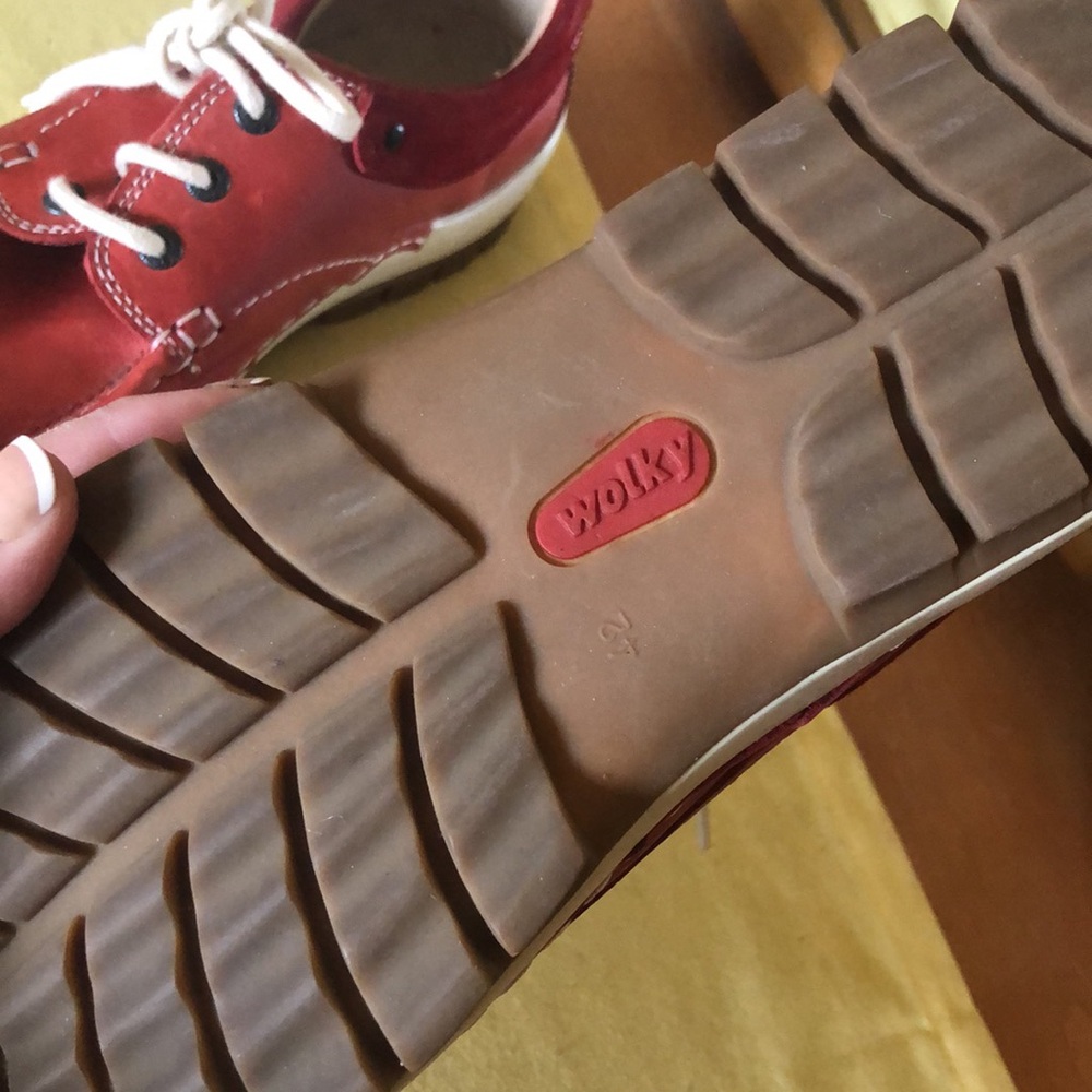 Wolky red boat style shoes - Picture 3 of 9